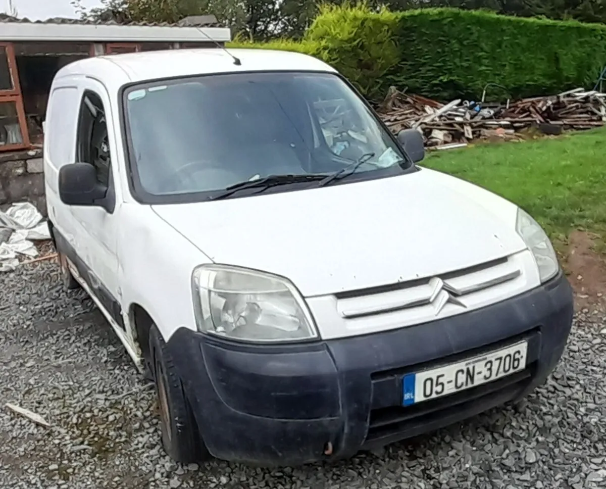 Citron Berlingo van - Image 1