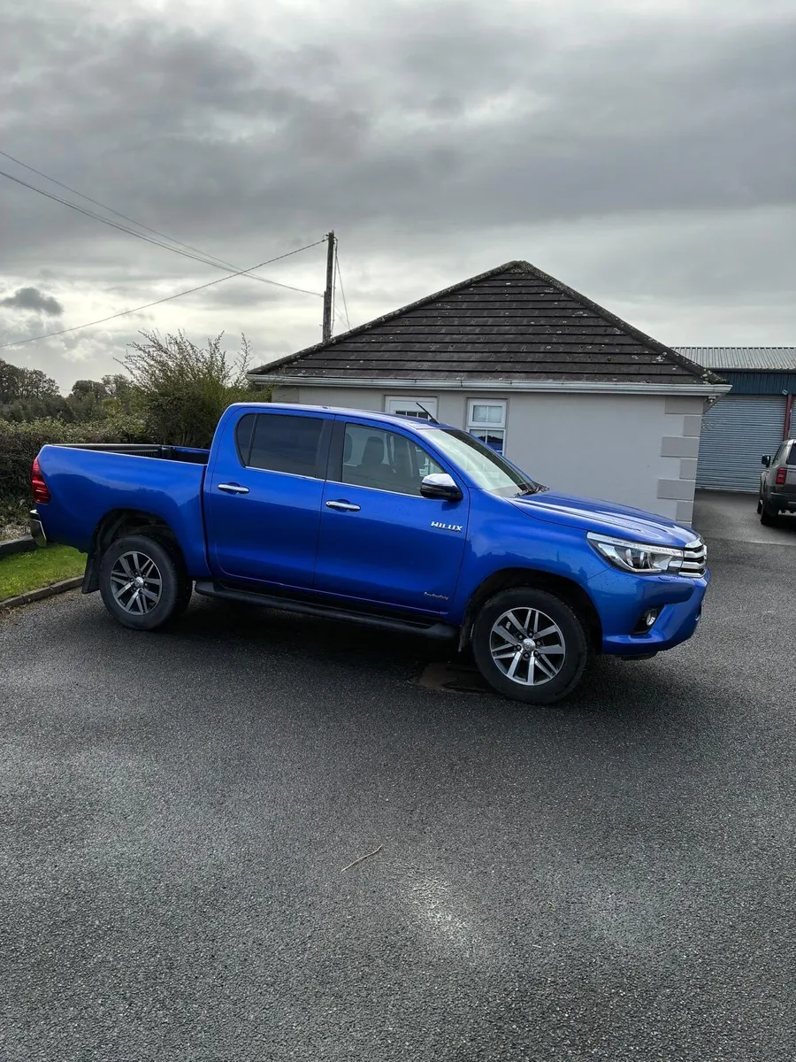 182 Toyota Hilux Invincible Automatic - Image 1
