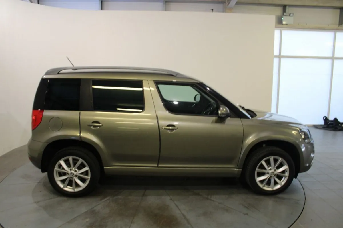 Skoda Yeti 1.2 TSI SE 105HP 5DR Auto - Image 3