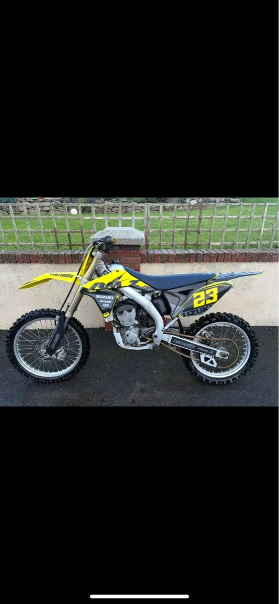 2018 RMZ 250 - Image 2