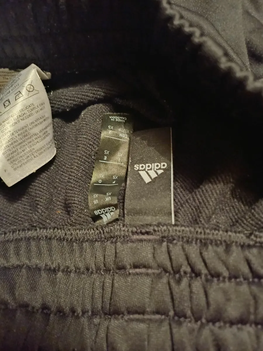 Tracksuits - Image 4