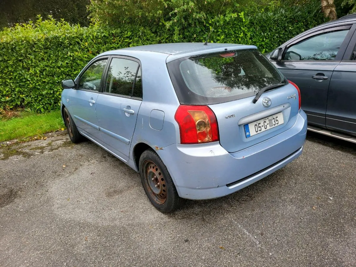 2005 Toyota Corolla - Image 2