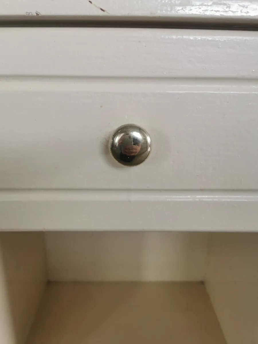 2 x Bedside lockers - Image 4