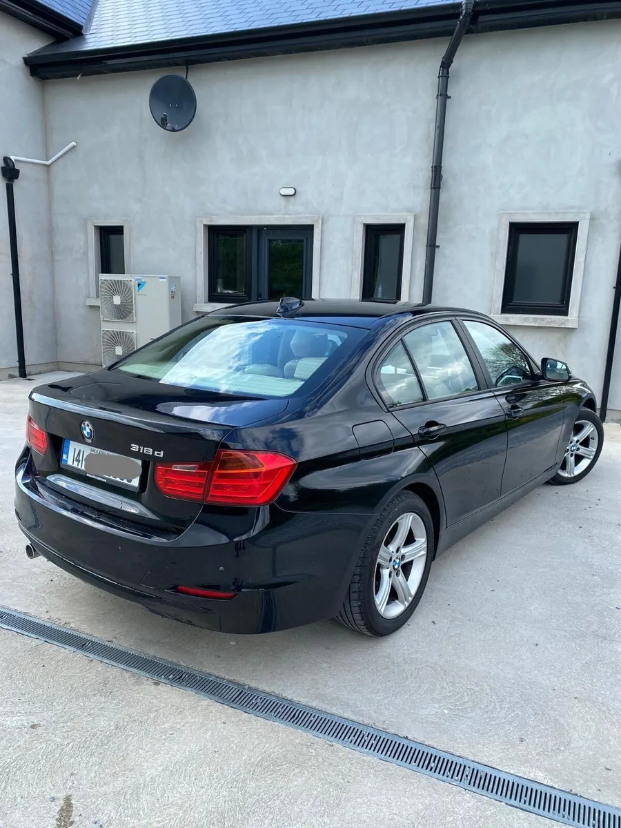 BMW 318D - Image 4