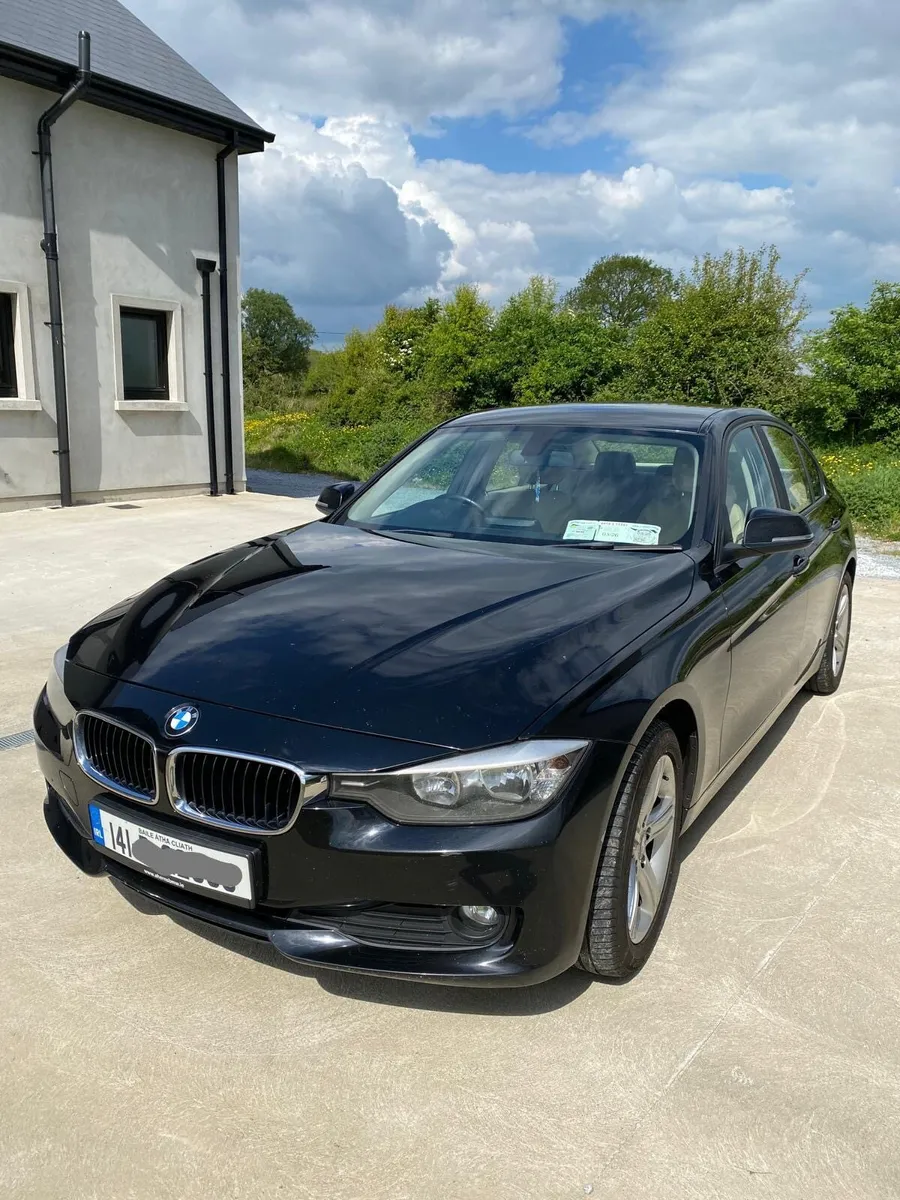BMW 318D - Image 1