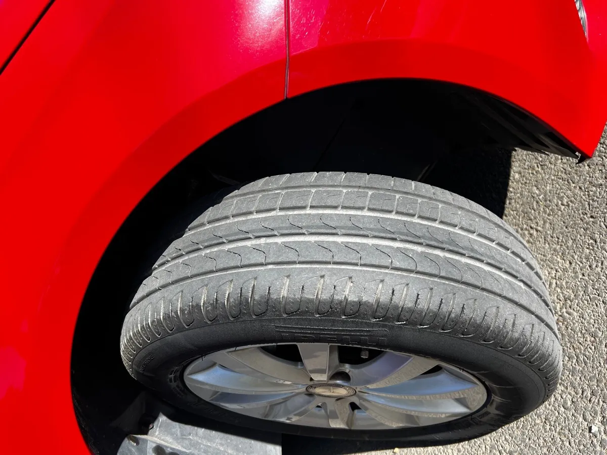 Mercedes-Benz-A180 sports - Image 3