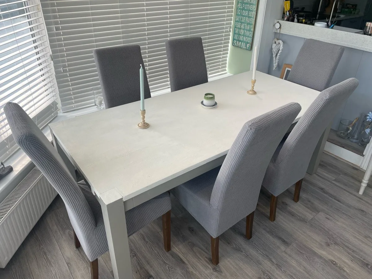 Dining Table and chairs - Image 1