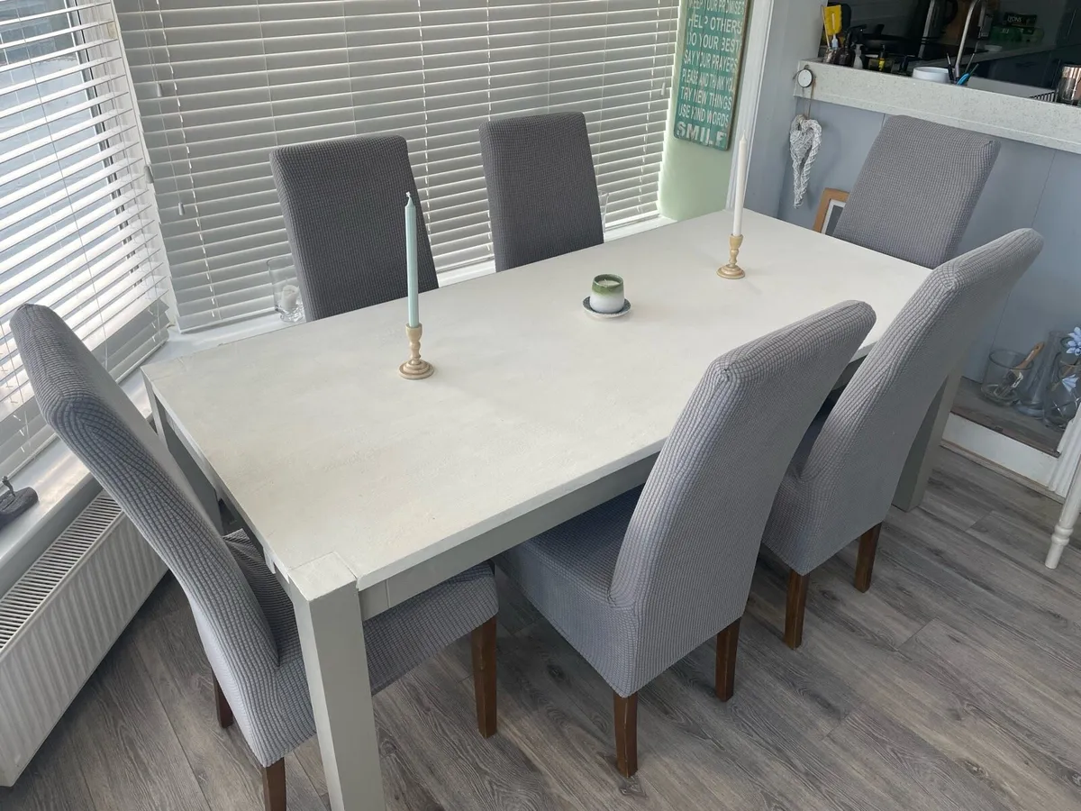 Dining Table and chairs - Image 2