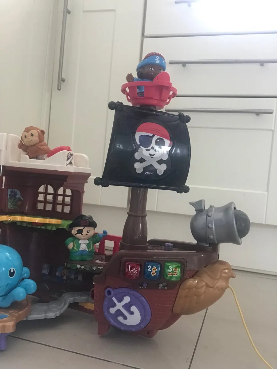 Pirate toy ship - Image 2