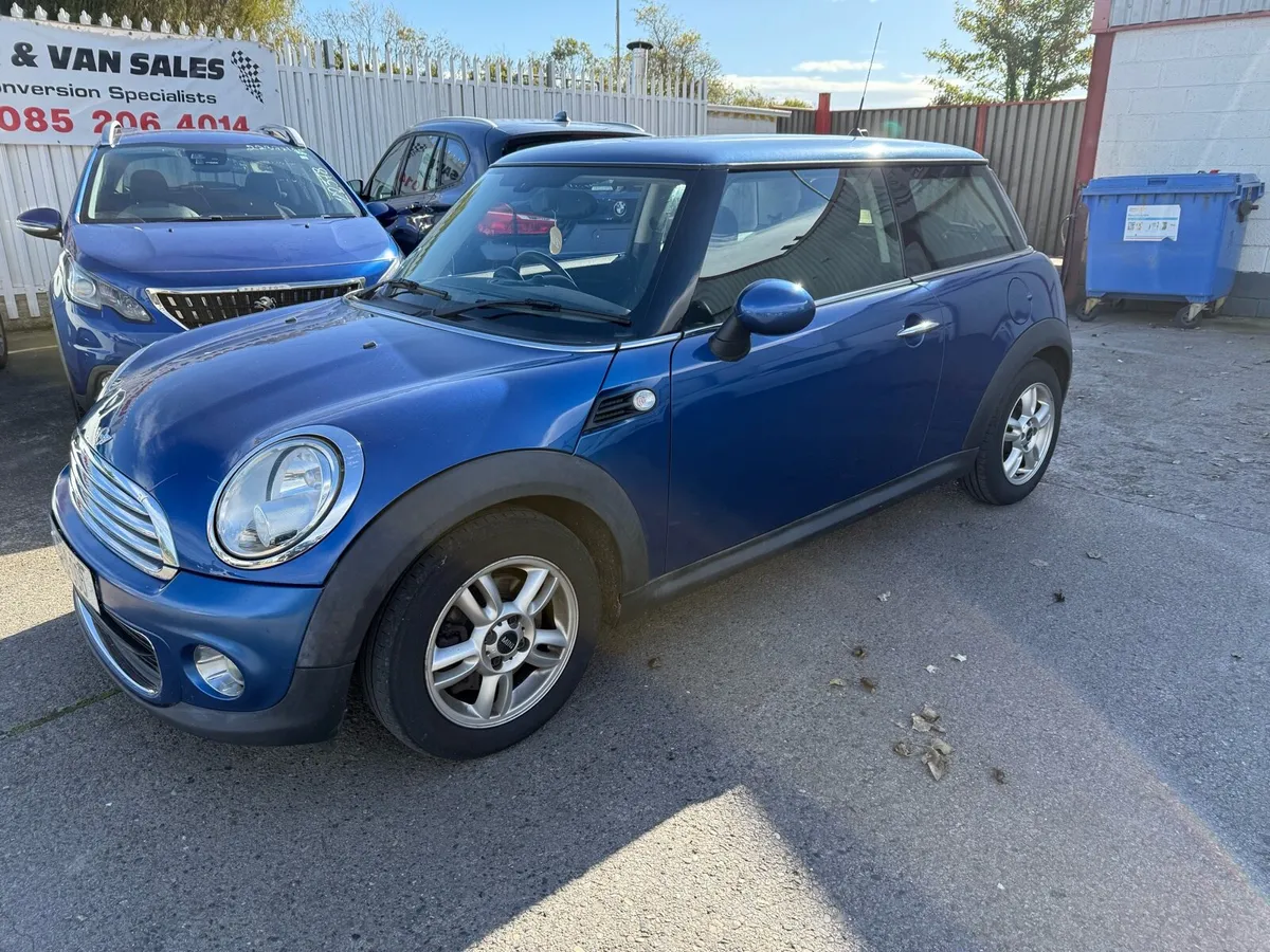 Car - Image 3