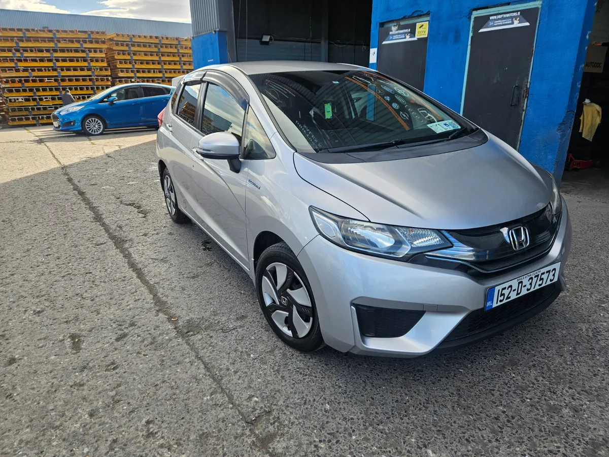 2015 Honda Fit Hybrid Automatic - Image 1