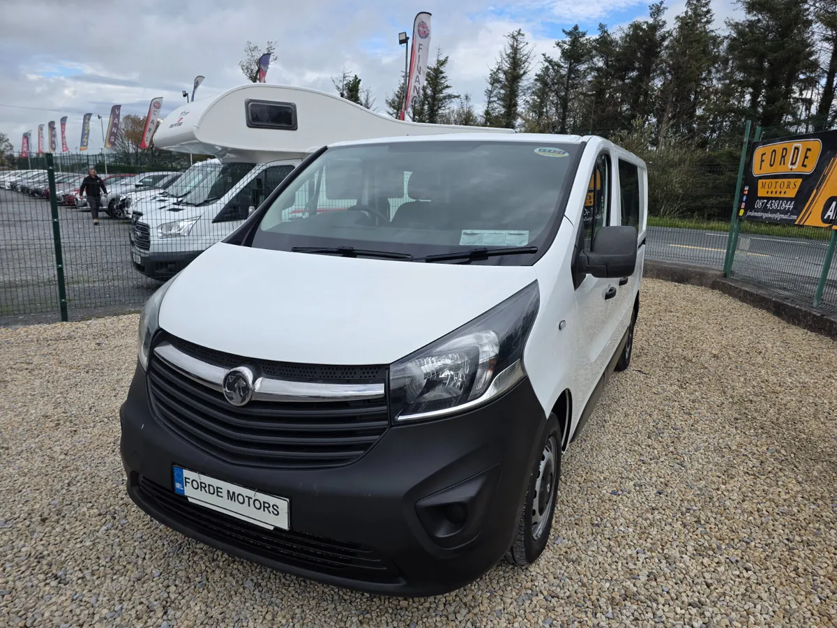 Vauxhall Vivaro Crewcab  2018 - Image 2