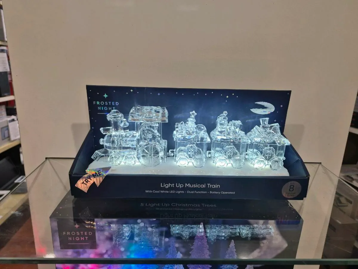 Christmas Lights & Items - Image 4