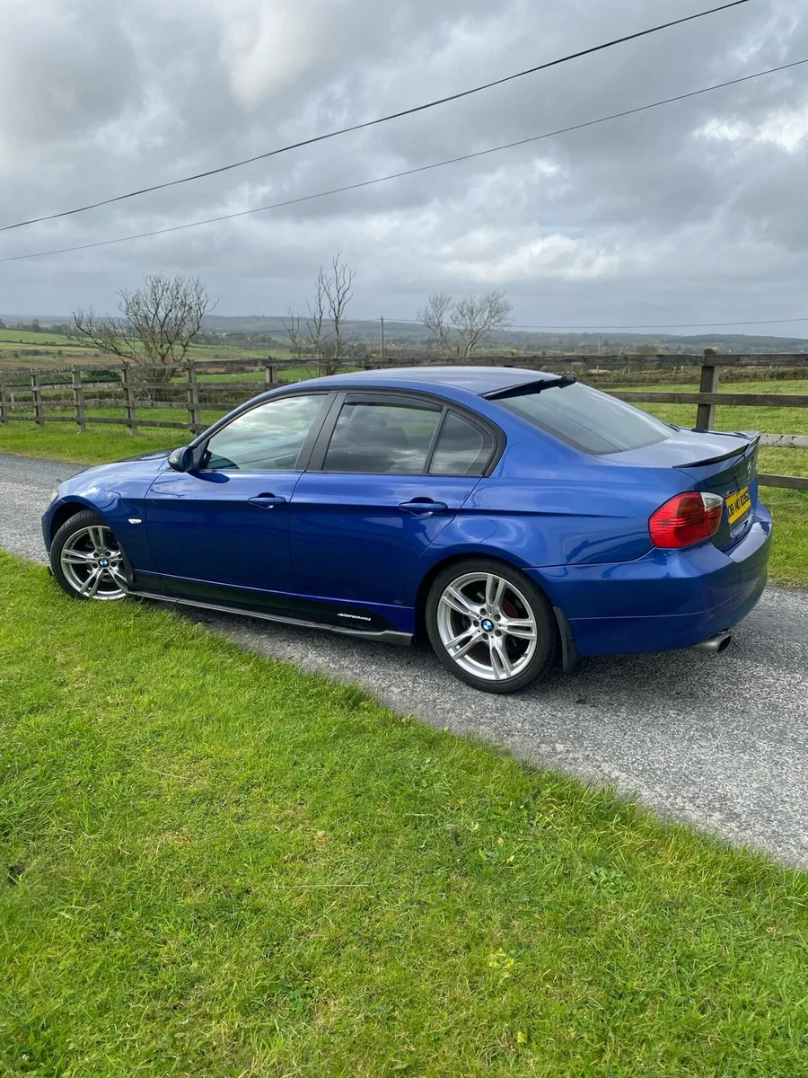 BMW 320d - Image 2