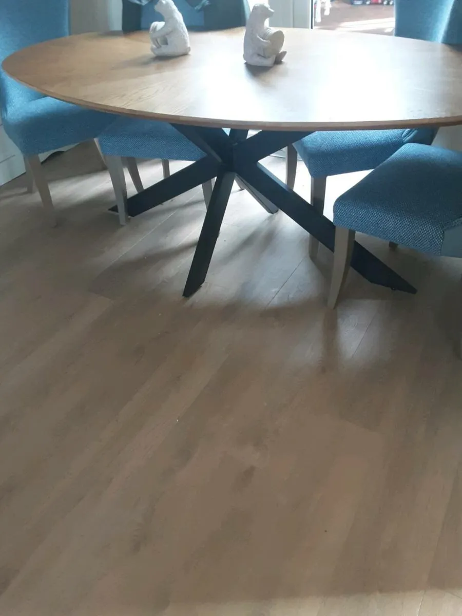 Kitchen table - Image 2