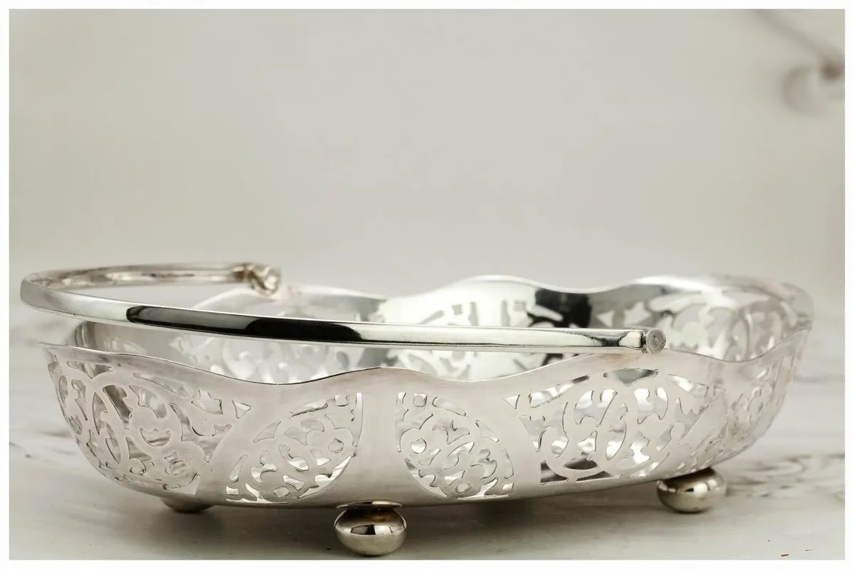 Silver Plated Sheffield Basket: Francis Howard - Image 4