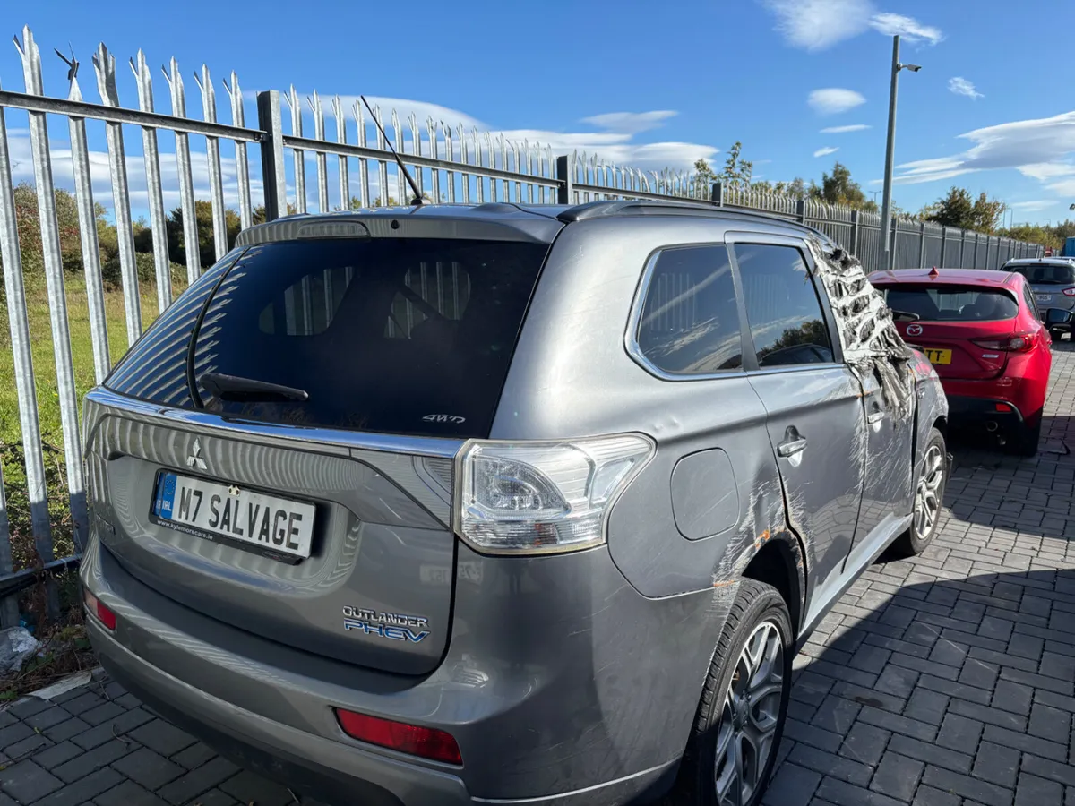 15 Outlander Hybrid Starting - Image 3