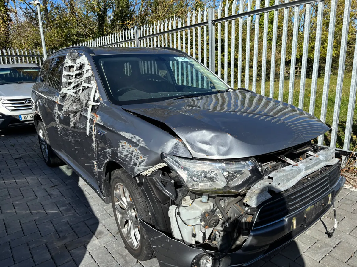15 Outlander Hybrid Starting - Image 2