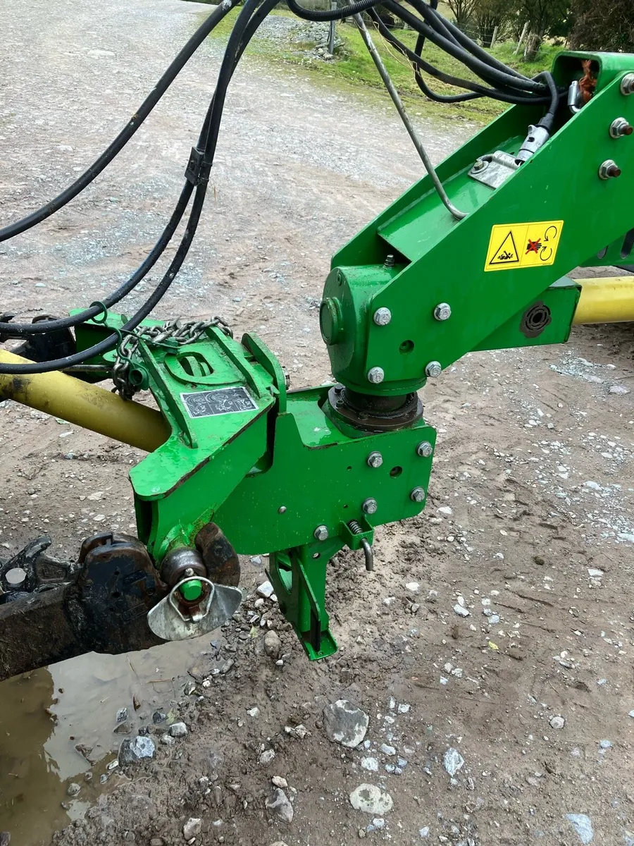 1365 John Deere - Image 3