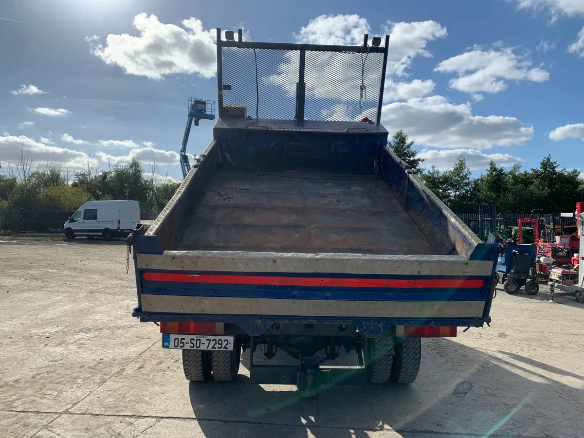 BID ONLINE NOW - 2005 DAF LF 45.150 TIPPER - Image 4
