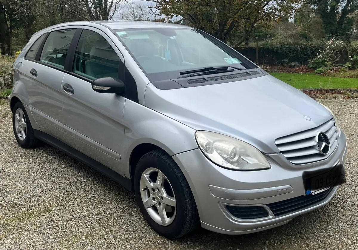 2009 Mercedes Benz -B Class - Image 1