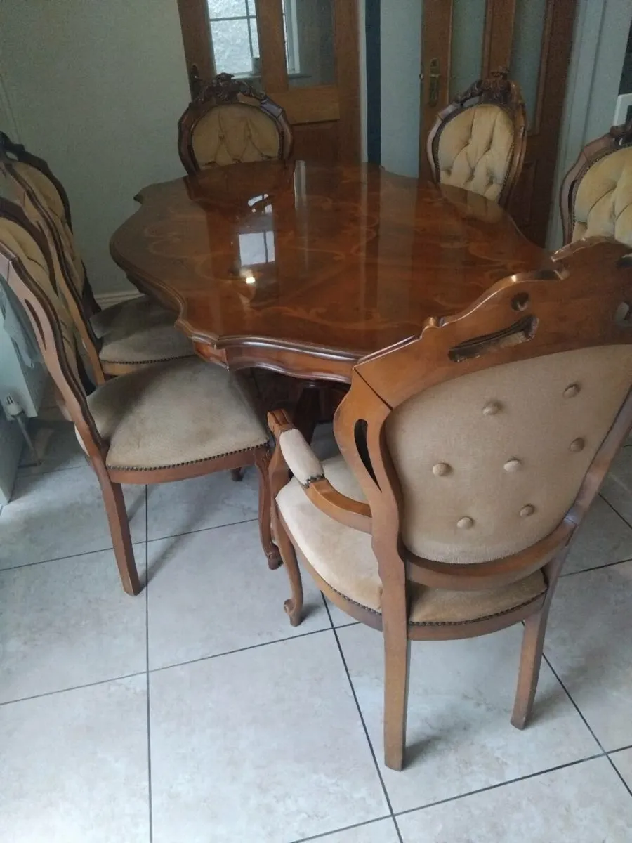 Italian style mahogany table and chairs - Image 1