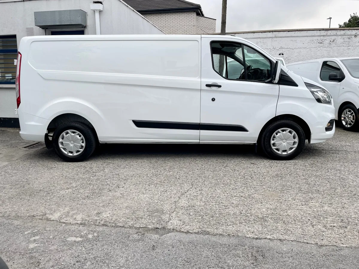 Ford Transit Custom 300L2 Trend 2.0TDCI 130PS,2023 - Image 4