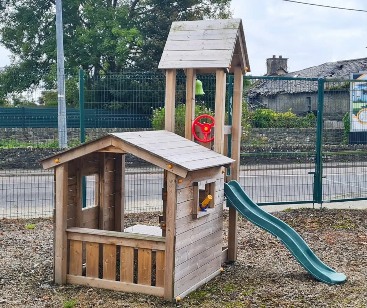 Kids Lookout Play Tower (Ex Display) - Image 1