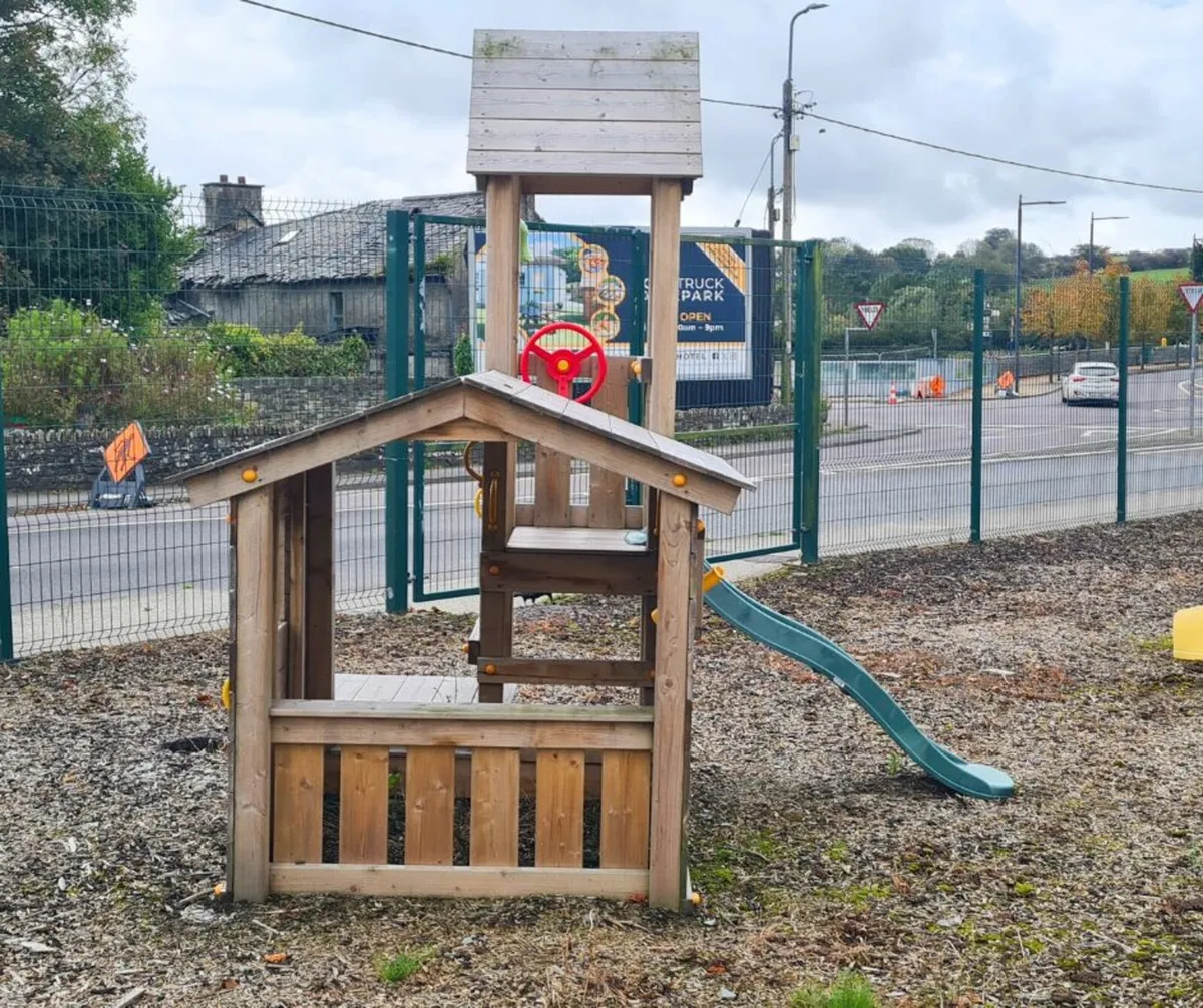 Kids Lookout Play Tower (Ex Display) - Image 3
