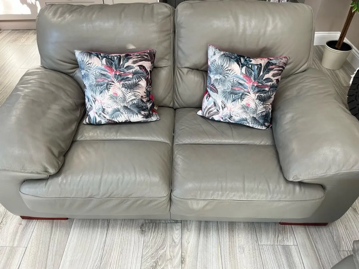 Sofa - Image 2