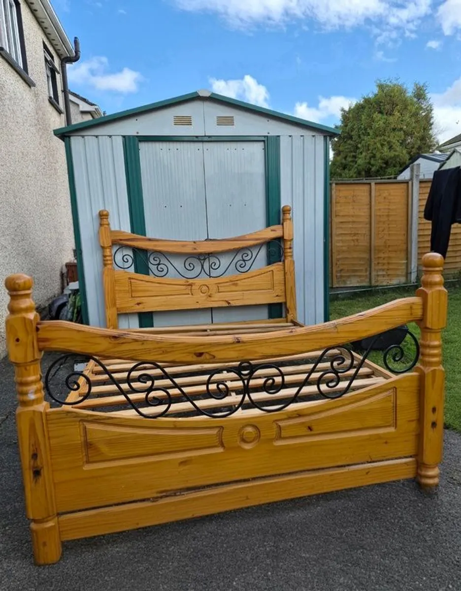 Solid Oak King Size bed frame. Must Go! - Image 1