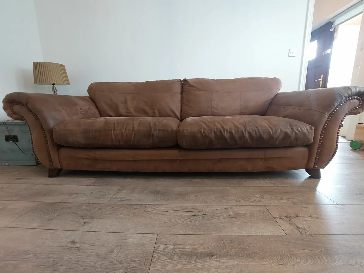 3 seater couch - Image 2