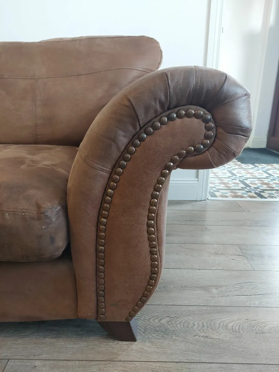 3 seater couch - Image 3