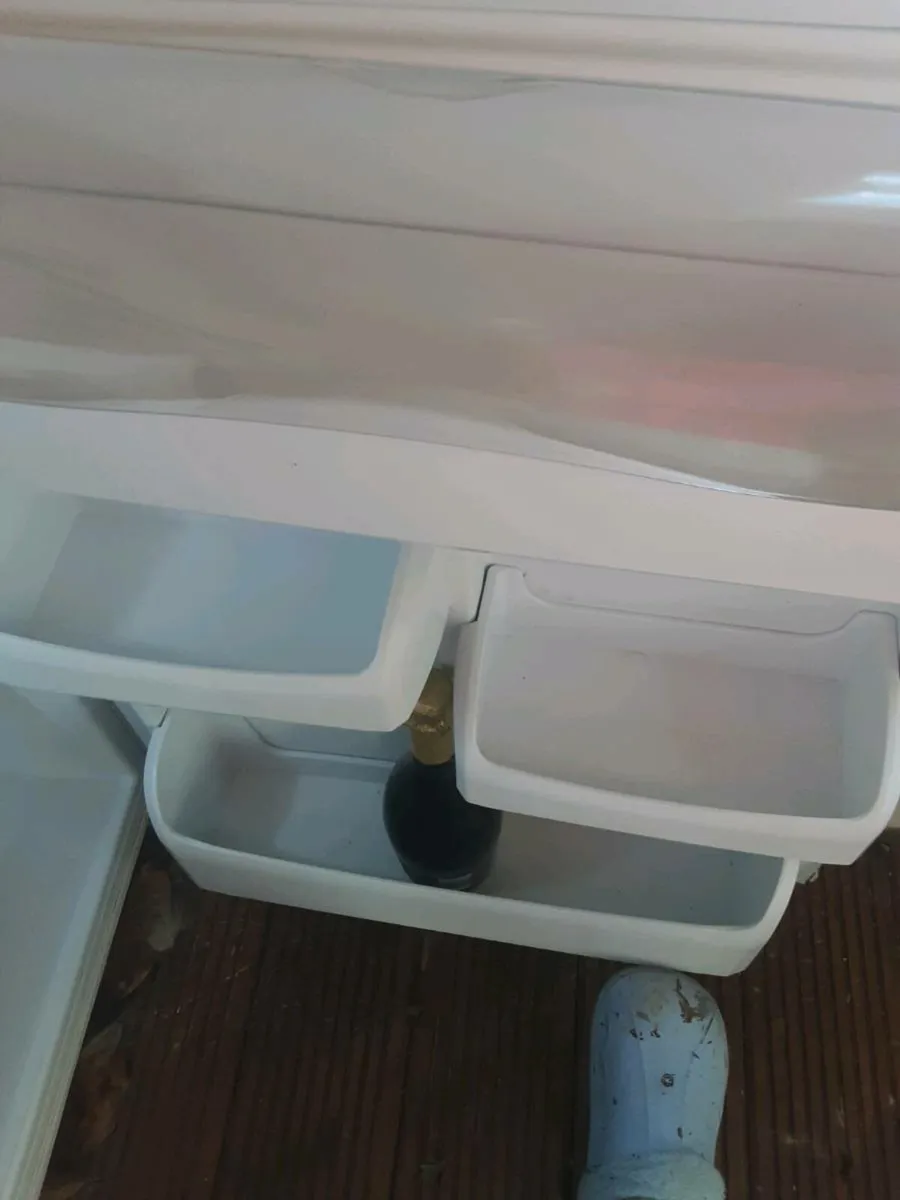 Fridge - Image 3