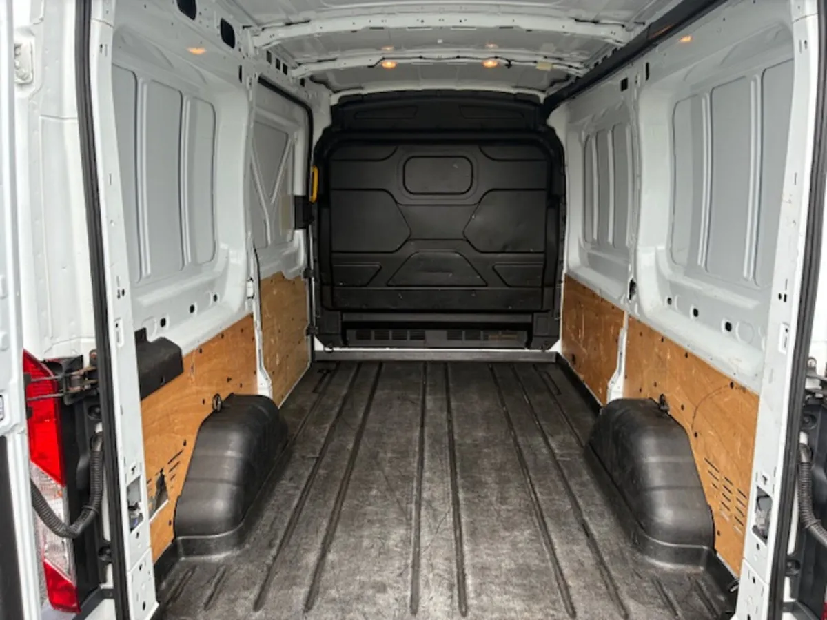 Ford Transit MWB **  €215 VRT ** - Image 4