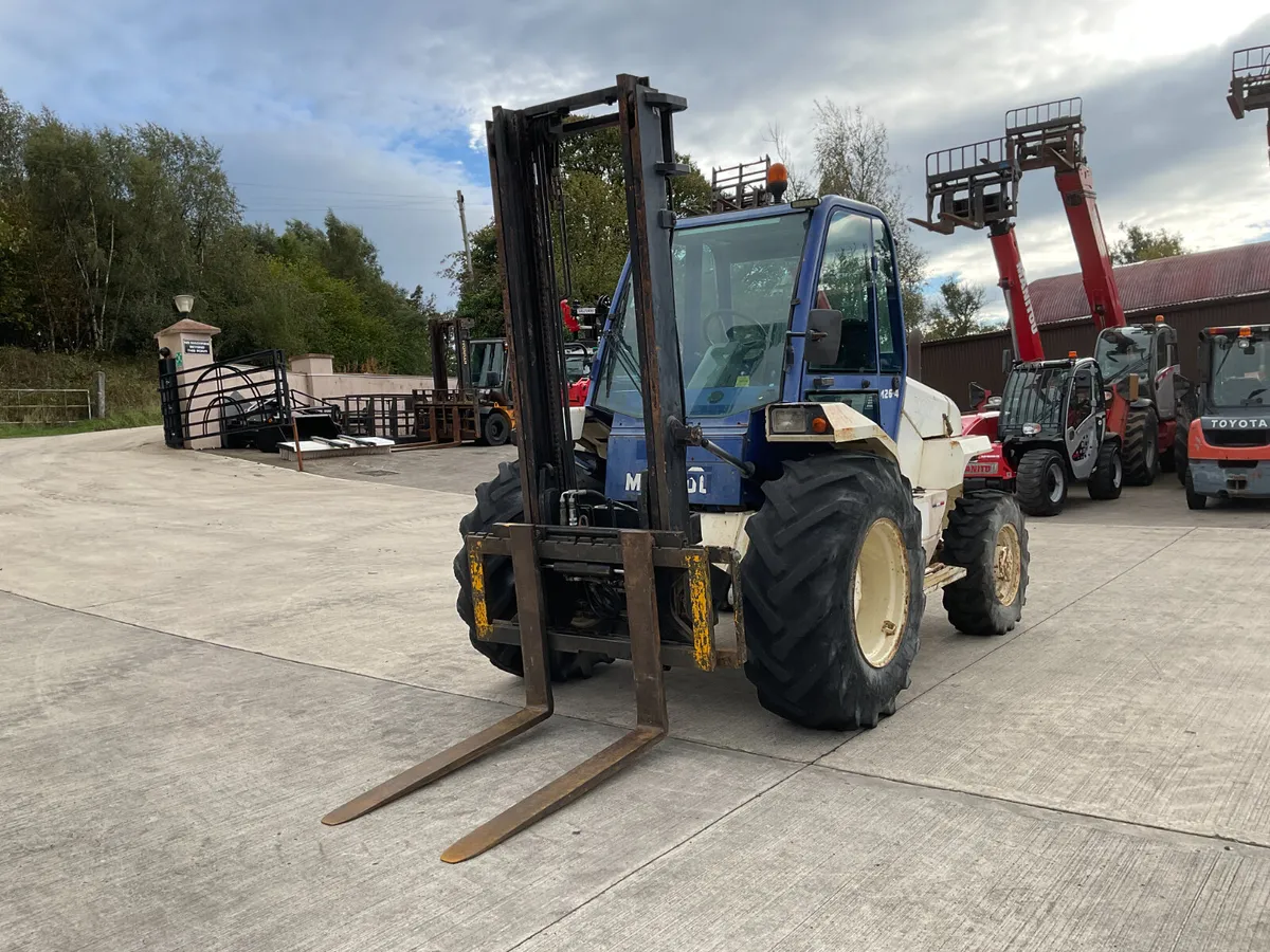 Manitou M26-4 Rough Terrain Forklift - Image 2