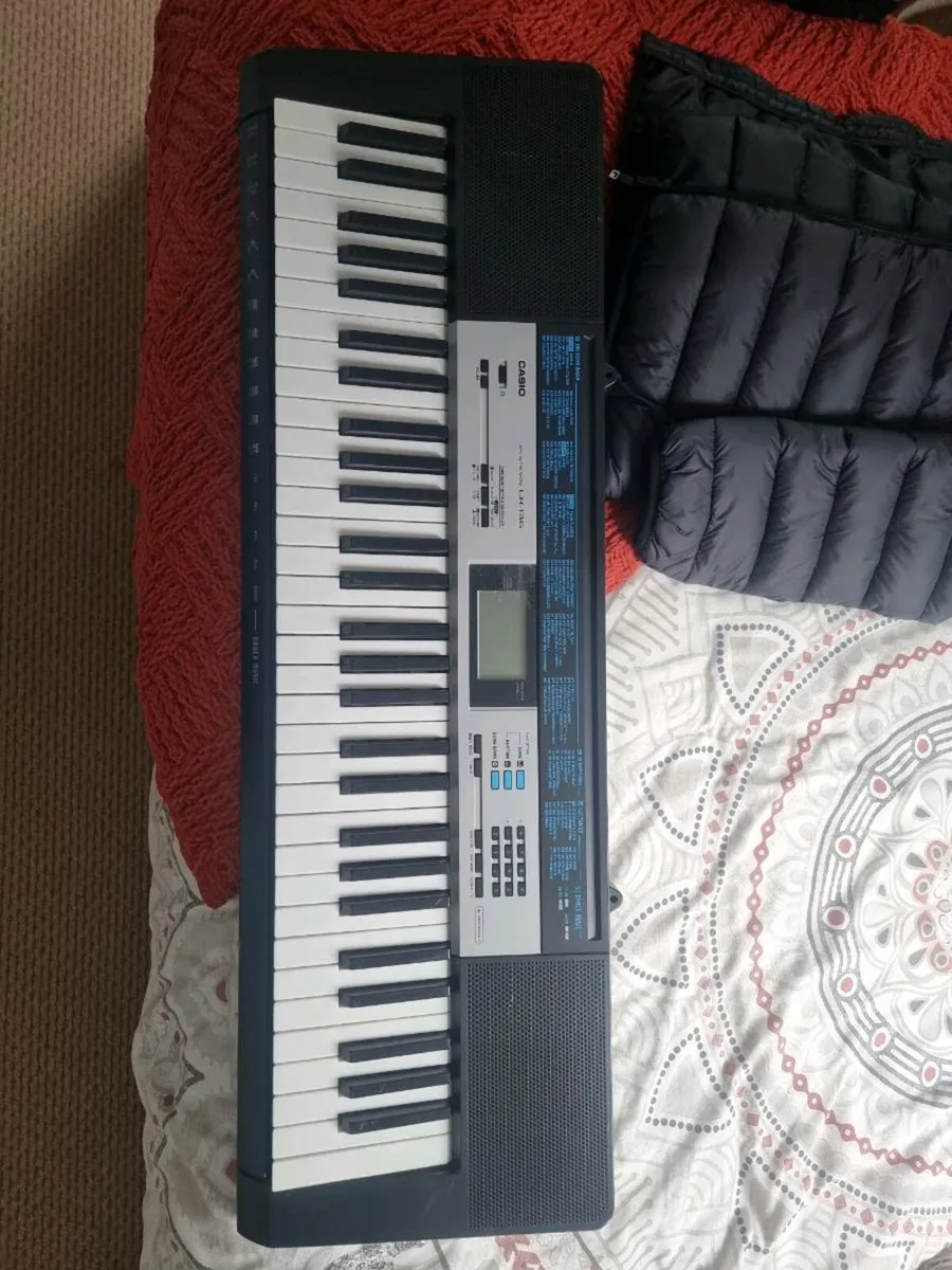 Casio piano keyboard - Image 3