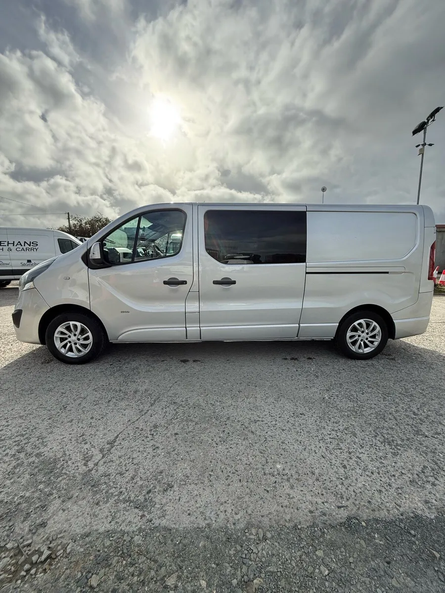 Vauxhall Vivaro 1.6 DCI 120ph Crew Cab - Image 2