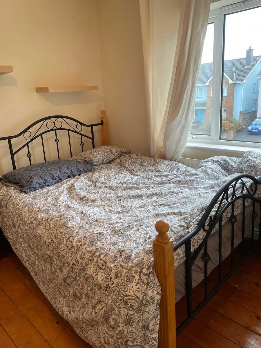 One Double and One Single Bed: Best Offer Secures - Image 1