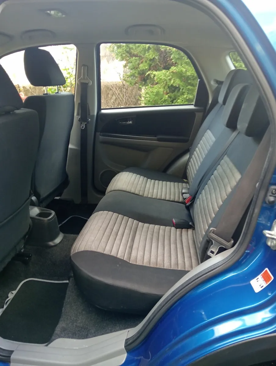 Suzuki SX4 2011 - Image 3