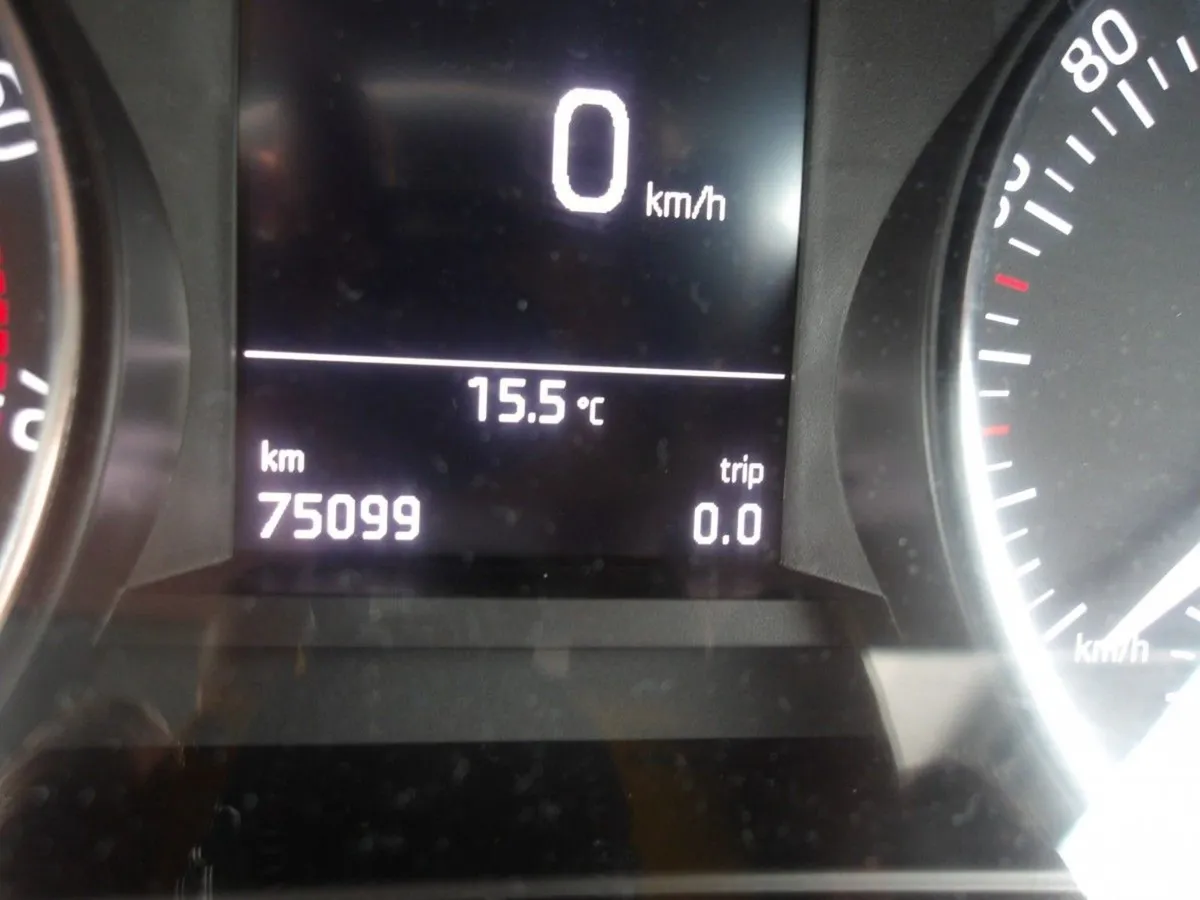 Skoda Fabia 1.0mpi 75hp Ambition - Image 2