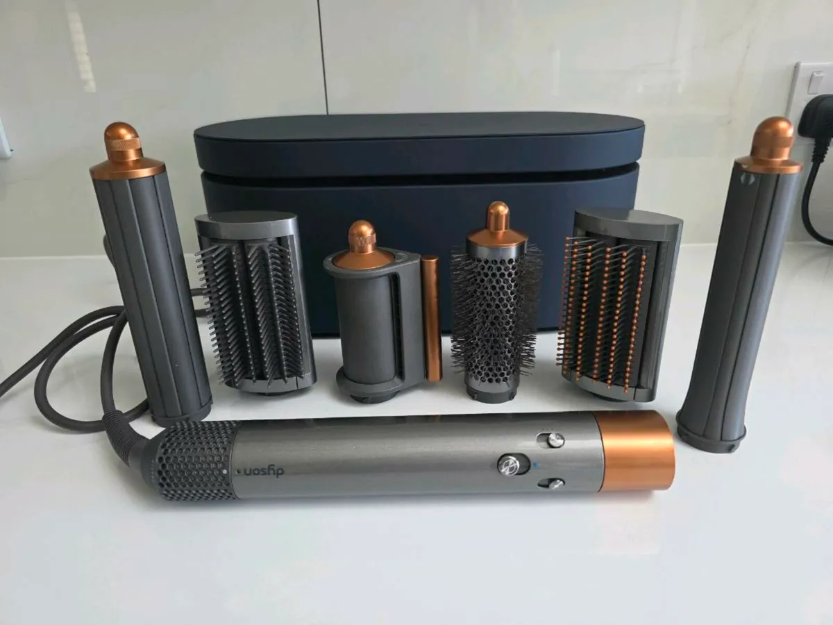 Dyson multi airwrap x 6 tools - Image 1