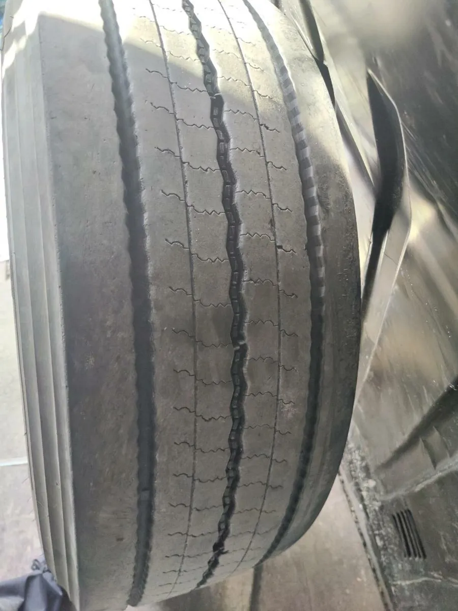 VARIOUS TRUCK/TYRES/ALLOYS 315/385 - Image 3