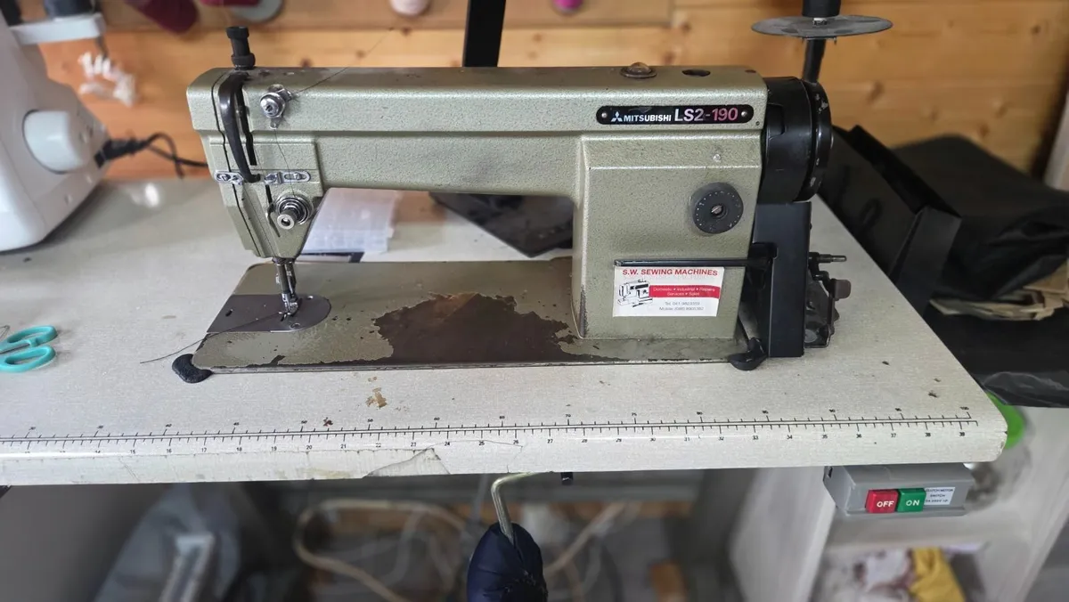 Sewing industrial machine - Image 2