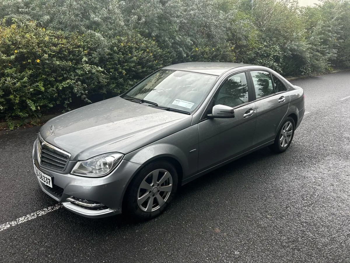 Mercedes Benz C200 - Image 3