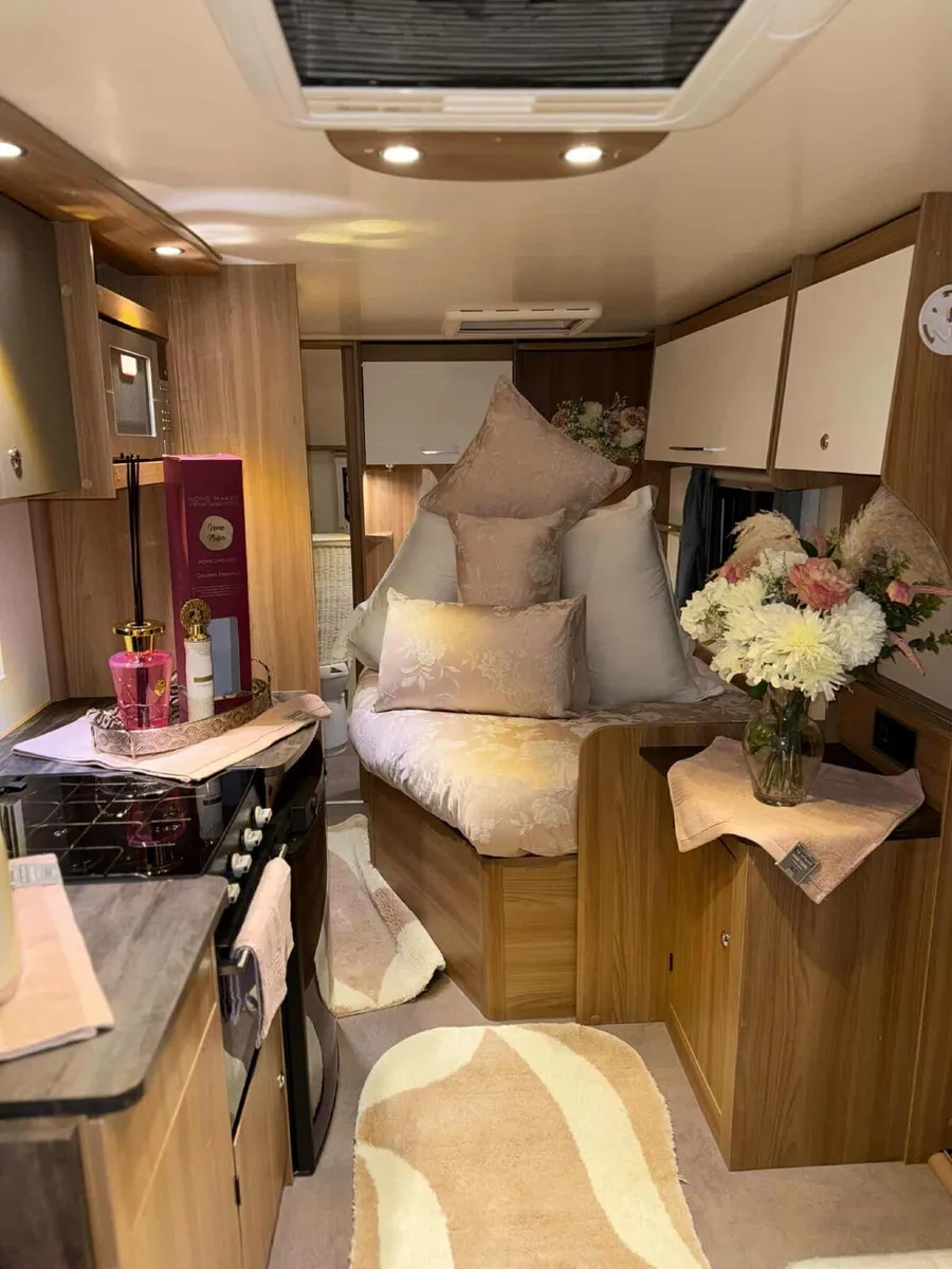 2018 Bailey pursuit 530-4 - Image 2
