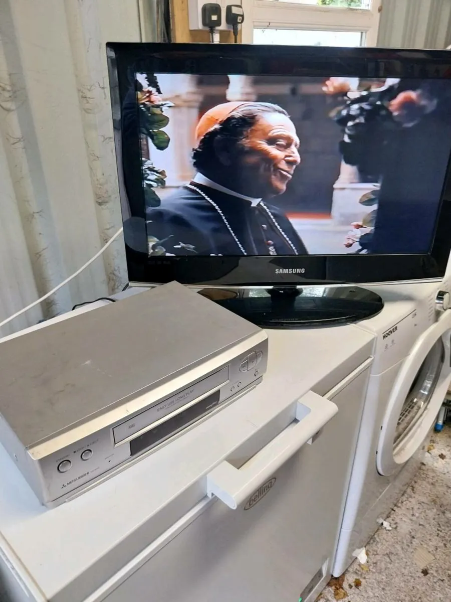 mitsubishi vcr player - Image 3
