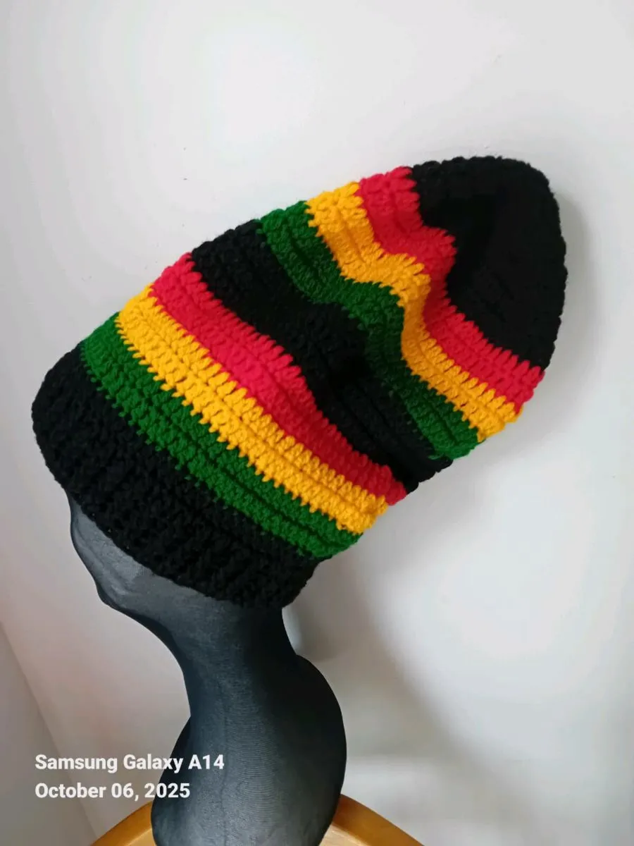 Handmade crochet hats - Image 4