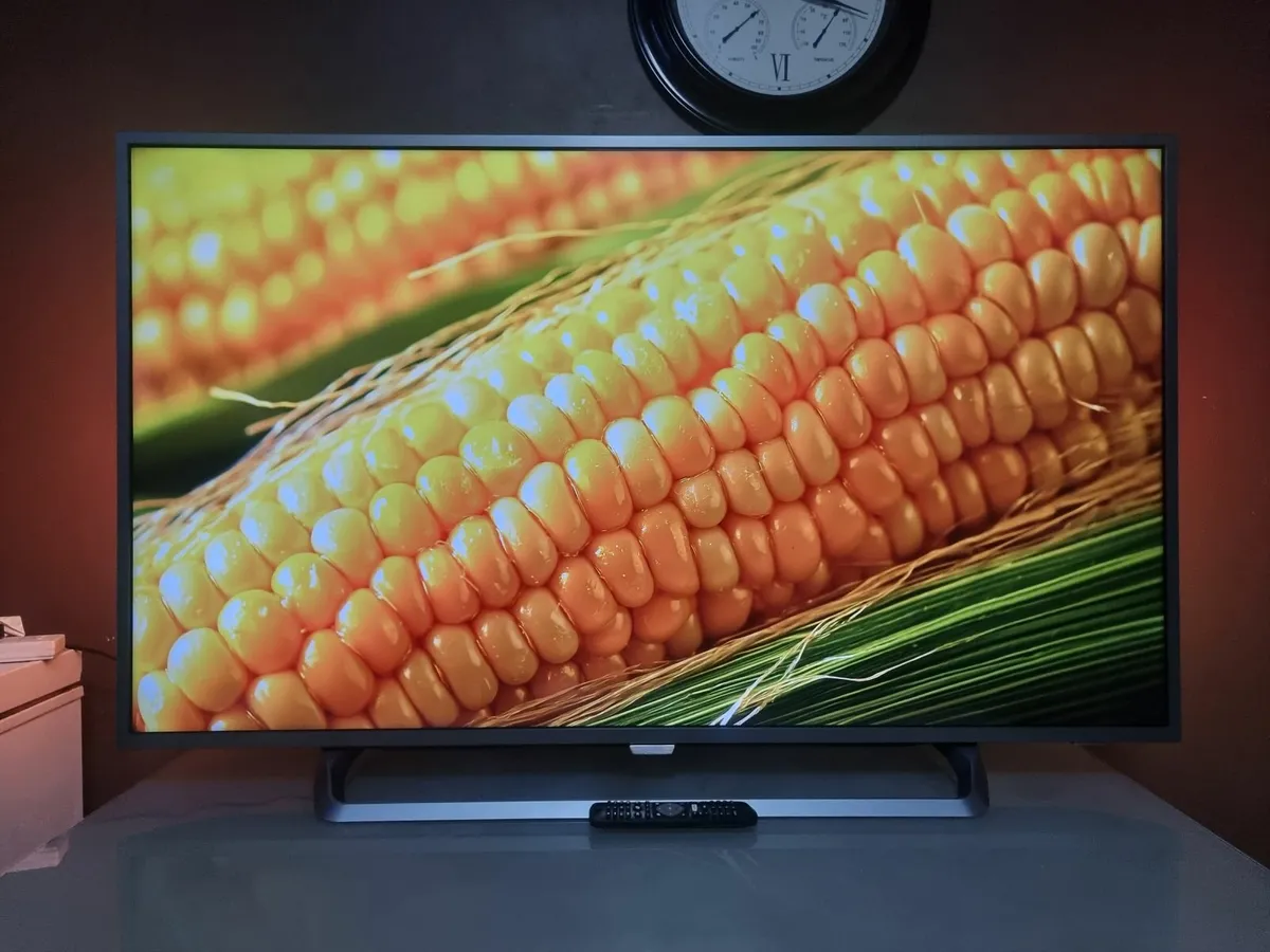 55" Philips Ambilight 4K HDR Smart LED TV - Image 4