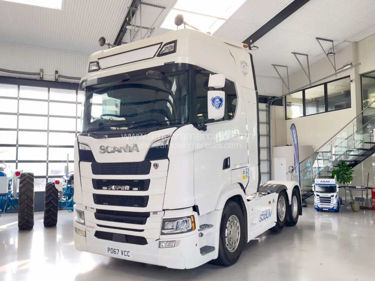 2017 (67) SCANIA S580 V8 HIGHLINE 6X2 MIDLIFT - Image 3